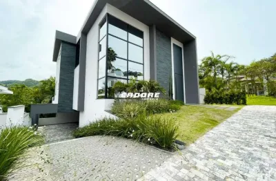 Casa de alto padrão 3 dormitórios sendo 3 suítes e uma bela piscina! | cadore imóveis