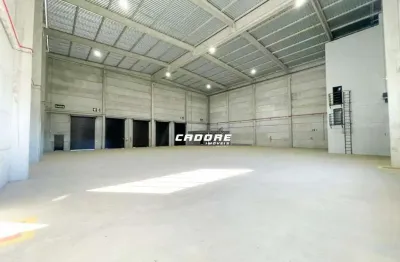 Galpão com aproximadamente 883,85m² para locação em navegantes i cadore imóveis