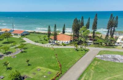Casa frente mar em condomínio fechado para locação em itapema (condomínio iate clube - plaza)