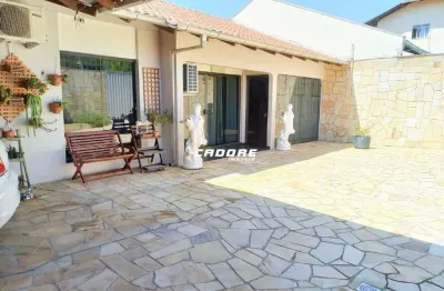 Excelente residência com piscina no bairro velha | cadore imóveis