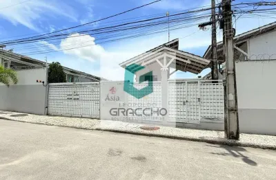 Casa no condomínio ásia imperial no bairro jose de alencar por r$1.600.000