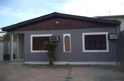 Casa com 3 quartos à venda na Rua Campos Sales, Niterói, Canoas