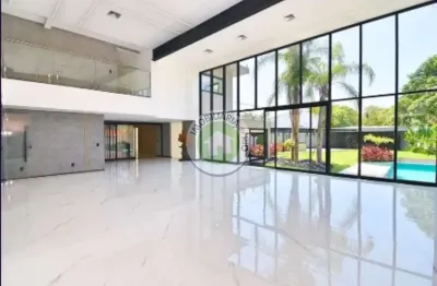 Luxuosa mansão de 5 quartos e 5 suítes na barra da tijuca, rio de janeiro - rj: 8 salas, 6 banheiros, 5 vagas, 1.288m²!