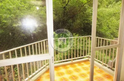 Dois quartos para quem ama a natureza com suíte e vaga de garagem na freguesia (jacarepaguá), rio de janeiro: 88m² de muito verde e área de lazer!