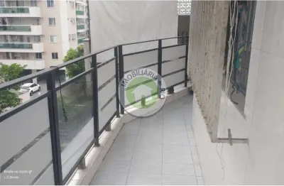 Casa grande em condomínio na taquara, rio de janeiro - 5 quartos, 3 salas, 4 banheiros, 5 vagas de garagem - 287m² de área.