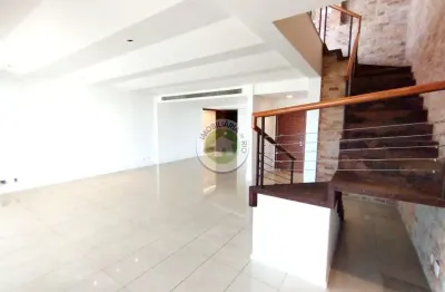 Riserva uno cobertura duplex 680m² r$7.500.000,00! toda montada com 4 suites c/closet, vista mar, piscina, sauna, area gourmet.