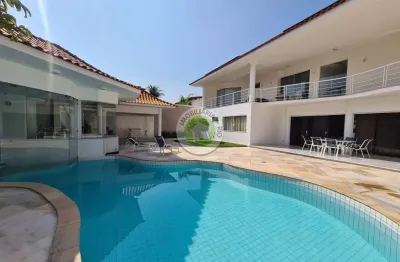 Mansão na barra com 5 suítes, piscina, sauna e energia solar!