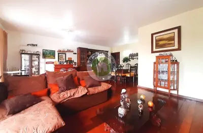 Apartamento à venda na tijuca, rio de janeiro-rj: 3 quartos, 1 suíte, 1 sala, 4 banheiros, 1 vaga de garagem, 200m² de área!