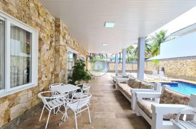 Excelente casa em condomínio no melhor ponto da avenida das américas.