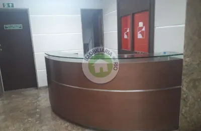 Excelente sala comercial em fino acabamento, andar corporativo completo, andar alto, edifício moderno  4 elev, portaria climatizada, heliponto, frente