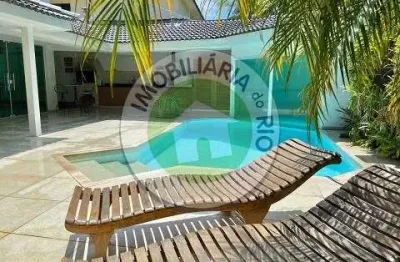 Casa em condomínio fechado com 6 quartos à venda na Barra da Tijuca, Rio de Janeiro 