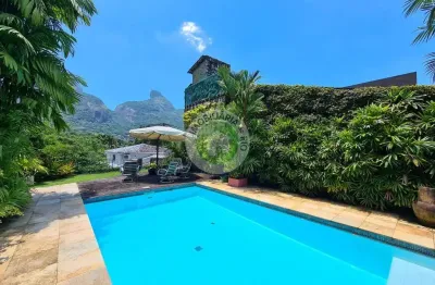 Casa em condomínio fechado com 4 quartos à venda em Itanhangá, Rio de Janeiro 