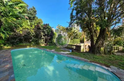 Espetacular casa estilo neo classico 352m², em terreno 1.000 m²