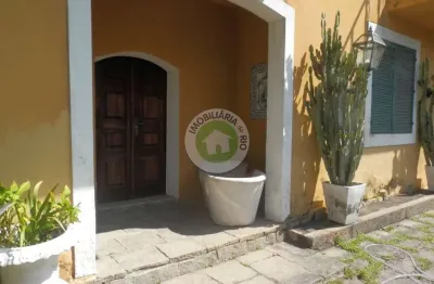 Adolfo lutz - residência bi-familiar na rua mais nobre da gávea