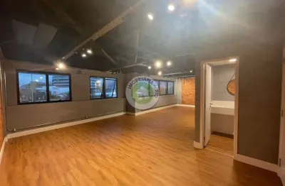 Sala de alto padrão na Barra da Tijuca-RJ: 2 salas, 2 banheiros, 2 vagas de garagem - 64m² - Venda ou Locação