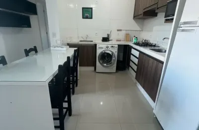 Apartamento mobiliado com escritura pública a 200 metros da praia dos ingleses.
