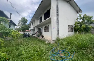 Excelente investimento , localizado a 1,5 km da praia dos ingleses.