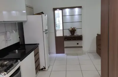 Apartamento a venda nos ingleses, a 500 metros da praia, mobiliado