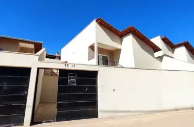 Casa geminada a venda em esmeraldas, bairro são pedro