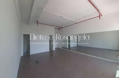 Sala para locação no jardim aquárius, sol da manhã.