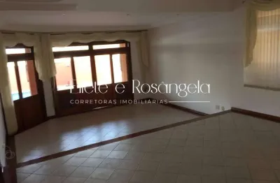 Sobrado para venda no jardim das colinas 320m² de área útil.