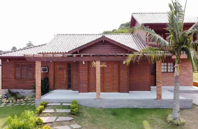 Magnífico sitio familiar,construção fino acabamento em viamão