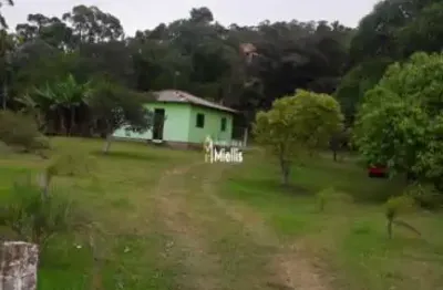 Sítio com 8 .000 m²  com casa de alvenaria - praia das pombas itapuã.