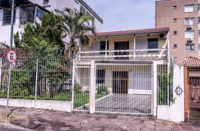 Casa para venda  no bairro passo da areia em porto alegre