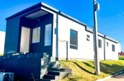 Casa com 2 quartos à venda na Estrada Caminho do Meio, 2771, Cocão, Viamão