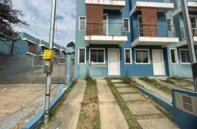 Sobrado à venda em viamão, tarumã - sala de estar, cozinha e lavabo