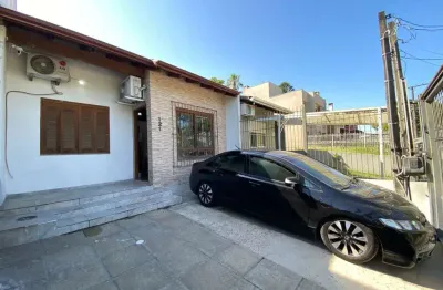 Casa com 3 quartos à venda na Avenida Nossa Senhora de Guadalupe, 121, Hípica, Porto Alegre