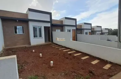 Casa à venda no Centro de Viamão, com excelente localização.