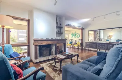 Cobertura Duplex para venda  no Bairro Petrópolis em Porto Alegre