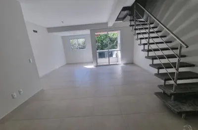 Ótima apartamento de apartamento de 3 dormitórios no itacorubi
