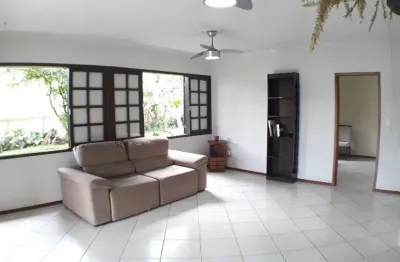 Maravilhosa casa residencial de 5 dormitórios no parque são jorge
