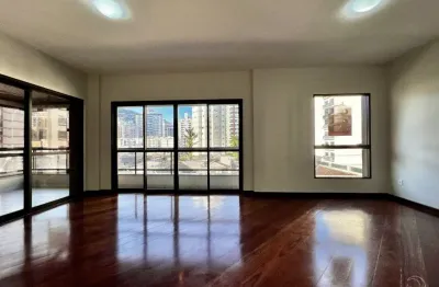 Lindo apartamento de 4 dormitórios no centro de florianópolis
