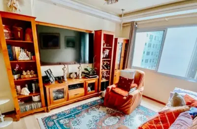 Lindo apartamento de 3 dormitórios no centro de florianópolis