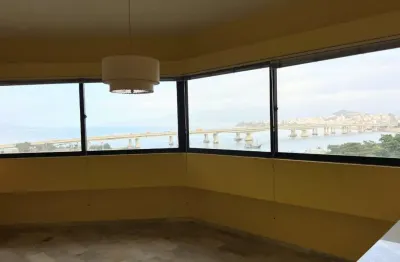 Ótimo apartamento de 4 dormitórios no centro de florianópolis