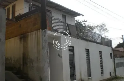 Ótima casa residencial de 30 dormitórios no pantanal