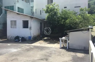 Ótima casa residencial de 2 dormitórios no saco dos limões