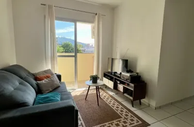 Ótimo apartamento de 3 dormitórios no córrego grande