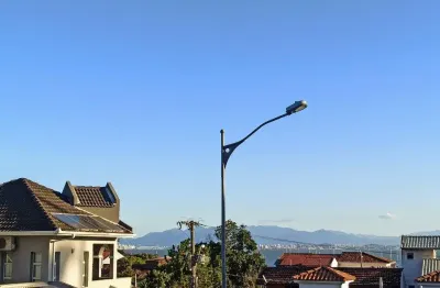 Linda casa residencial de 4 dormitórios em santo antônio de lisboa