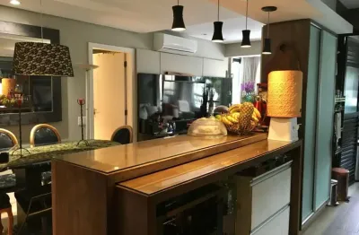 Ótimo apartamento de 2 dormitórios no centro de florianópolis