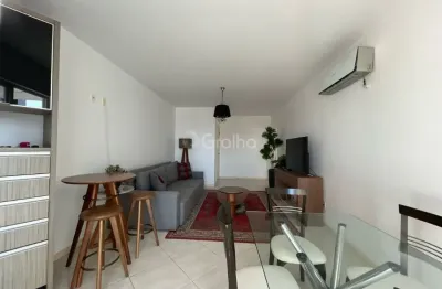 Apartamento de 86 metros quadrados com 3 dormitórios sendo 1 suíte no centro de florianópolis