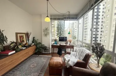 Ótimo apartamento de 3 dormitórios no centro de florianópolis
