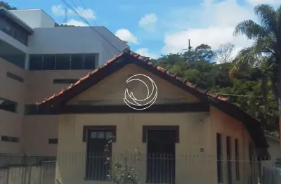 Casa residencial de 1 dormitório no bairro pantanal