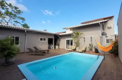 Casa residencial com 5 quartos no bairro córrego grande