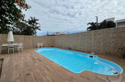 Casa residencial de 4 dormitórios no bairro córrego grande