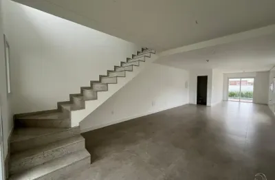 Maravilhosa casa com 169,55m², 3 suítes na lagoa da conceição.