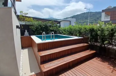 Maravilhosa casa residencial com 3 suítes no rio tavares em florianópolis
